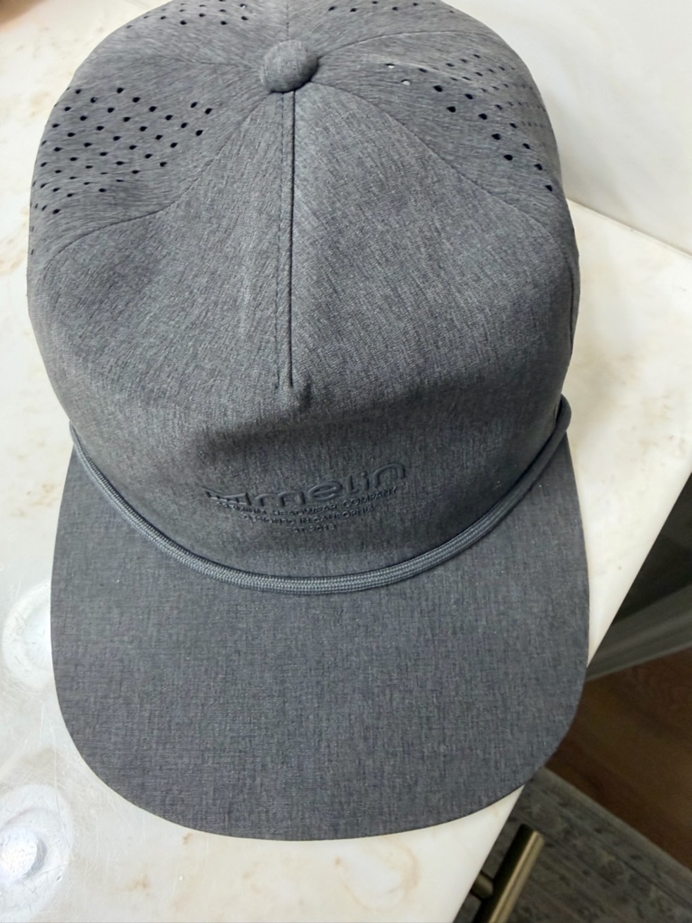 Melin hydrolite gray charcoal XL hat